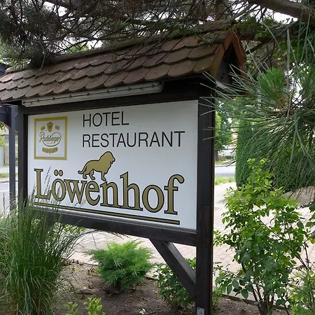 Lowenhof بيت ضيافة