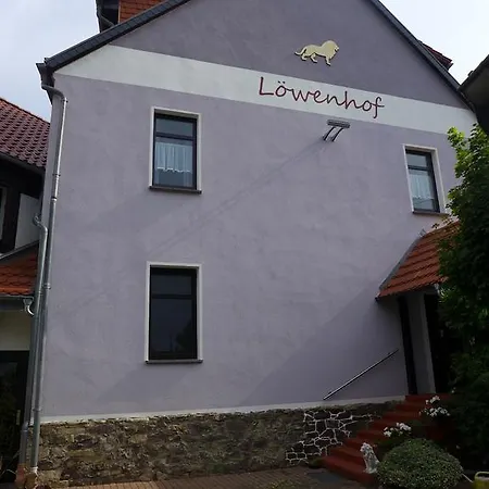 Guest house Lowenhof 2*